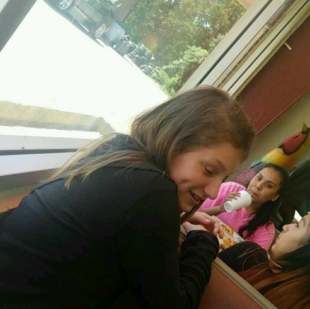 Meet your Posher, Makayla